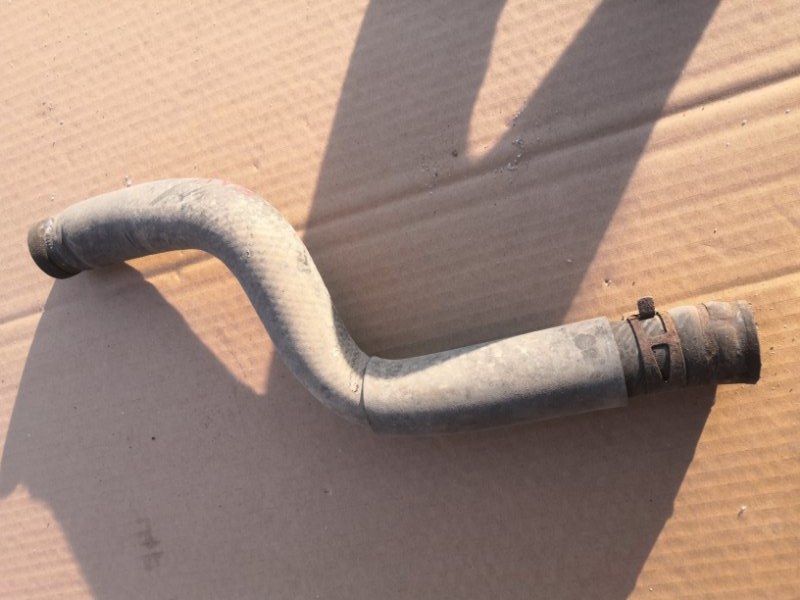 Шланг радиатора TOYOTA RAV4 XA10 3S FE 1995 (б/у)