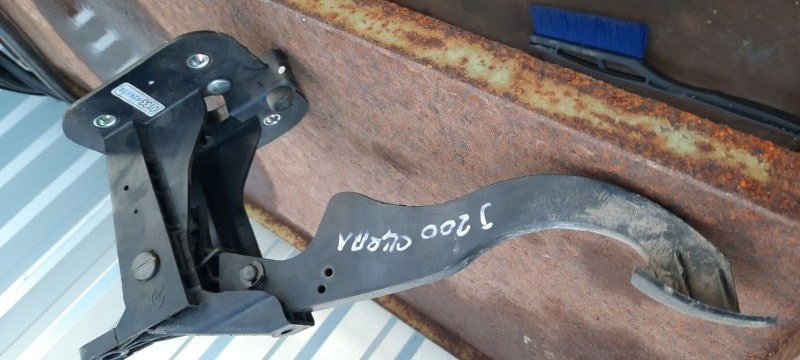 Педаль сцепления CHEVROLET LACETTI J200 F14B3 2004 (б/у)