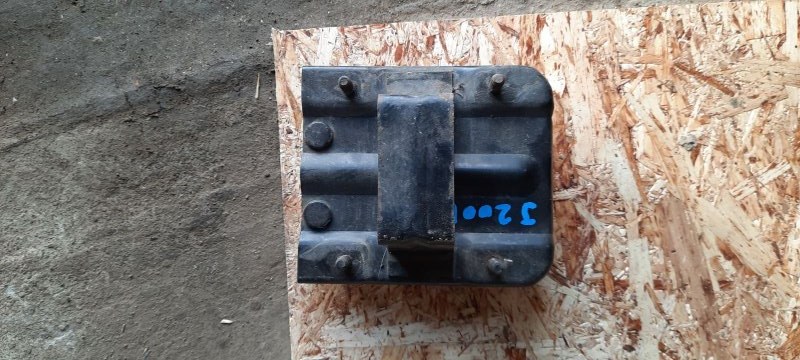 Кронштейн CHEVROLET LACETTI J200 F14B3 2004 передний левый (б/у)