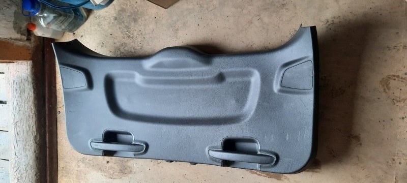 Обшивка багажника FORD FOCUS 3 MK3 PNDA 2010 задняя (б/у)