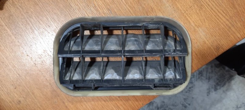 Вентиляция крыла FORD FOCUS 2 MK2 2008 задняя левая (б/у)