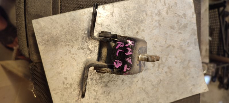 Петля двери TOYOTA RAV4 CA20 1AZ FE 2000 задняя левая (б/у)