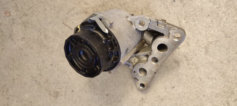 Корпус масляного фильтра TOYOTA COROLLA ZRE 150 1ZR-FE 2010 (б/у)