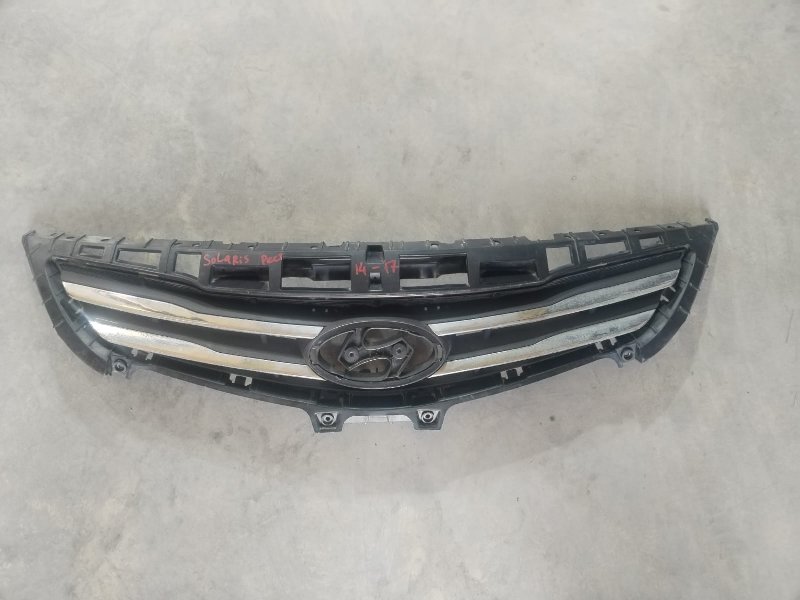 Решетка радиатора HYUNDAI SOLARIS RB G4FC 2014 (б/у)