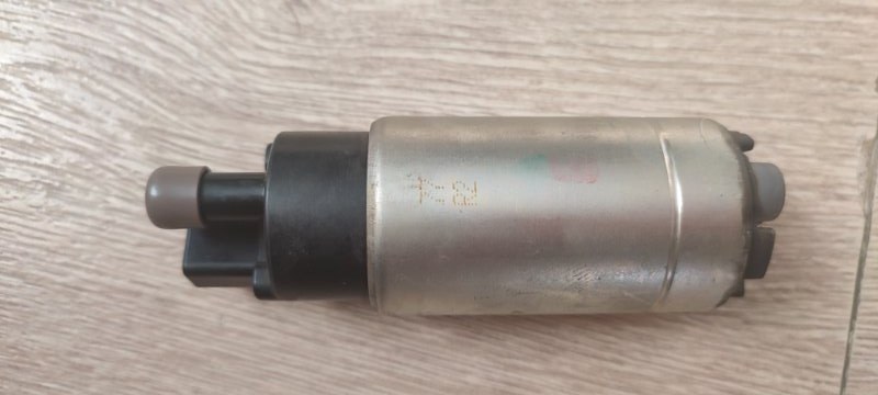 Бензонасос TOYOTA LAND CRUISER J100 1998 (б/у)