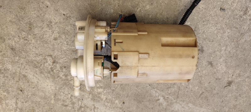 Корпус бензонасоса TOYOTA AVENSIS T250 1AZ-FSE 2003 (б/у)