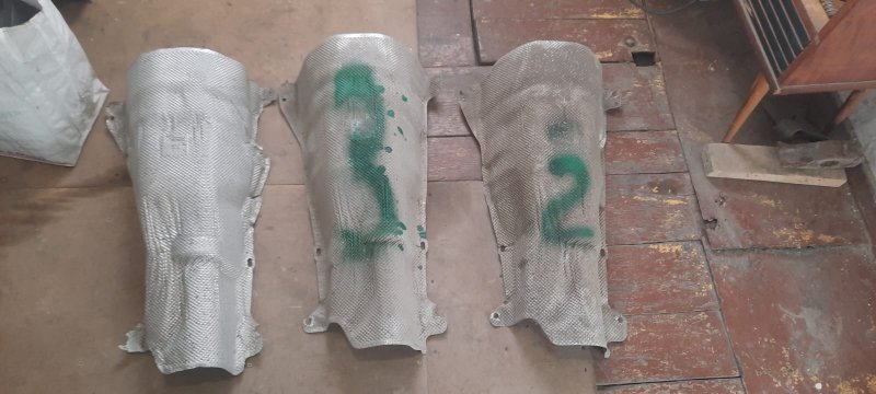 Тепловой экран FORD FOCUS 2 CB4 передний (б/у)