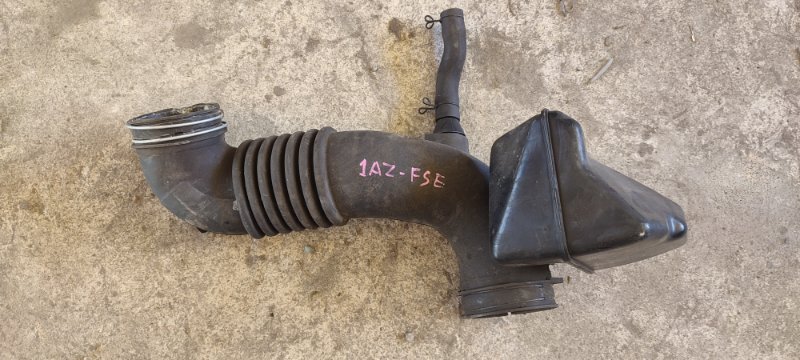 Гофра воздушного фильтра TOYOTA AVENSIS T250 1AZ-FSE 2003 (б/у)