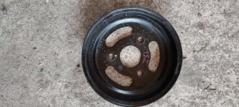 Шкив помпы TOYOTA VITZ NCP10 1SZ FE 1999 (б/у)