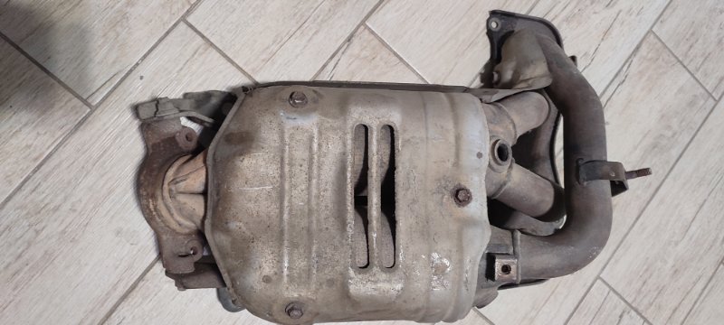 Коллектор выпускной TOYOTA ESTIMA XR40 2AZ-FE 2000 (б/у)