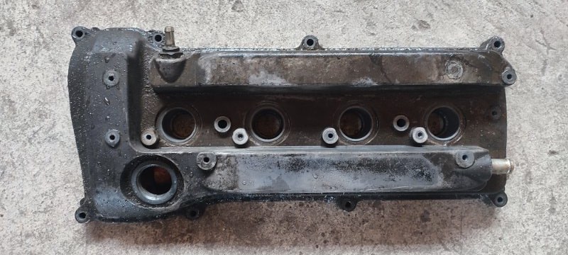 Крышка клапанов TOYOTA CAMRY ACV30 2AZ-FE 2001 (б/у)