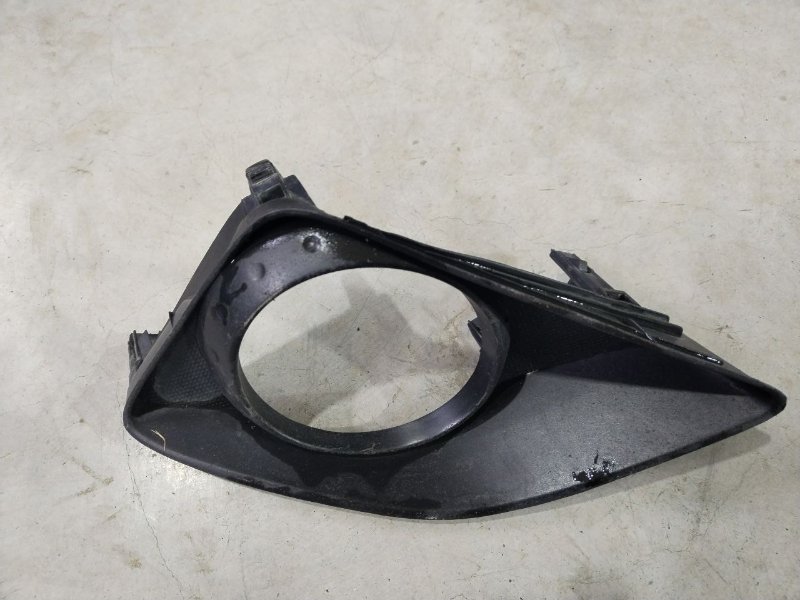 Заглушка бампера TOYOTA COROLLA E150 1ZR-FE 2006 передняя левая (б/у)