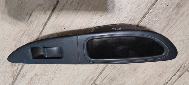 Кнопка стеклоподъемника NISSAN PRIMERA P12 QG18DE 2000 задняя левая (б/у)