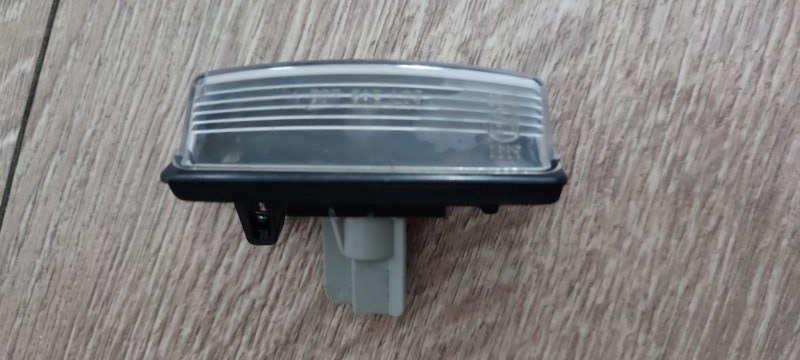 Подсветка номера NISSAN TIIDA C11 HR16 2004 задняя (б/у)