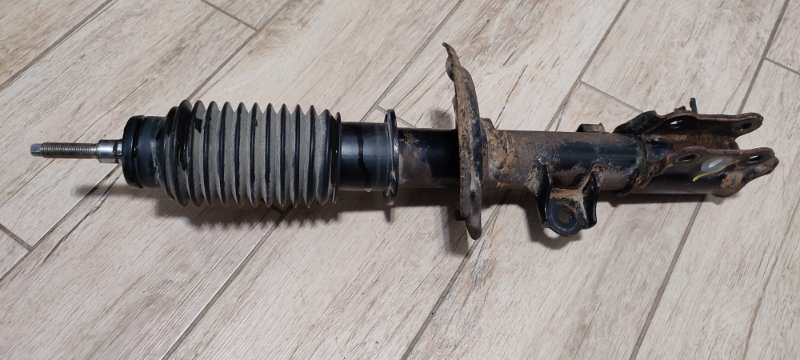 Амортизатор HYUNDAI SOLARIS RB G4FC 2011 передний левый (б/у)