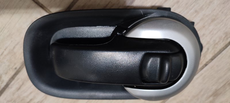 Ручка двери внутренняя NISSAN TIIDA C11 HR16 2004 передняя левая (б/у)