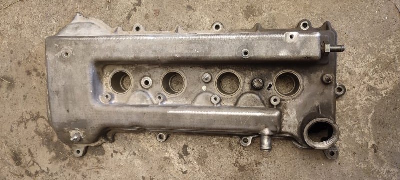Крышка клапанов TOYOTA AVENSIS T250 1ZZ-FE 2003 (б/у)