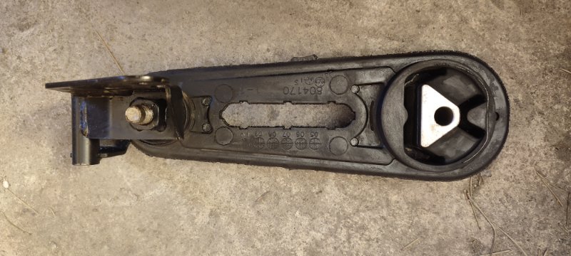 Подушка двигателя NISSAN TIIDA C11 HR16 2004 (б/у)