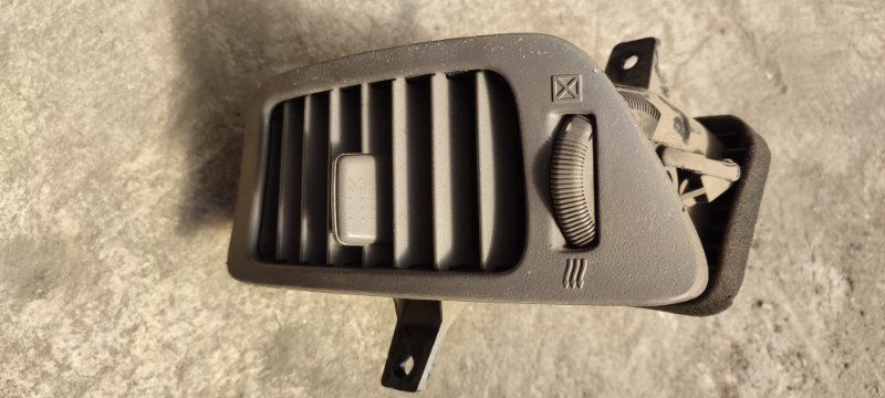 Воздуховод NISSAN PRIMERA P12 QG18DE 2001 передний левый (б/у)