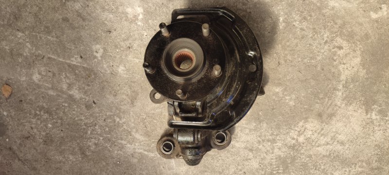 Ступица NISSAN PRIMERA P12 QG18DE 2001 передняя правая (б/у)