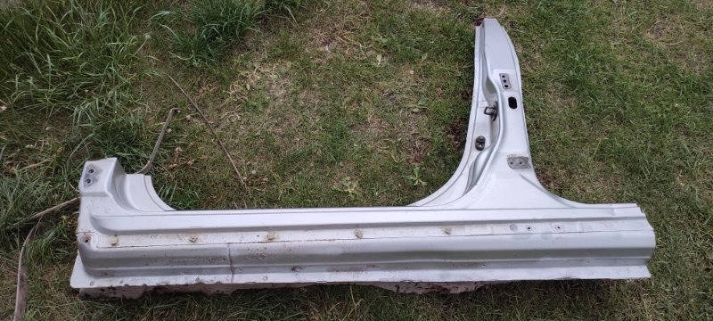 Порог NISSAN PRIMERA P12 QG18DE 2001 левый (б/у)