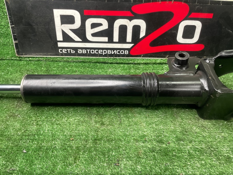 Амортизатор подвески передний левый Q7 4L Амортизатор подвески передний левый Q7 4L