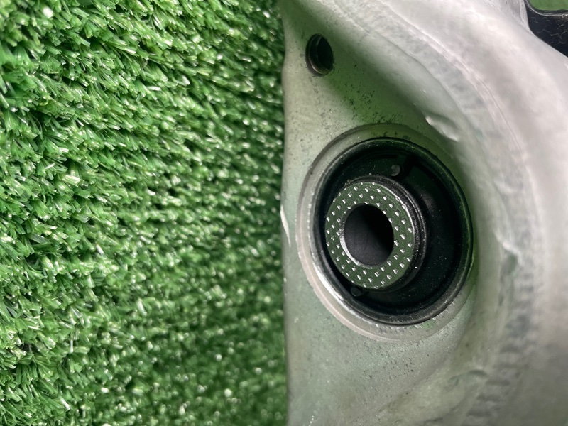 Рычаг передний левый M37