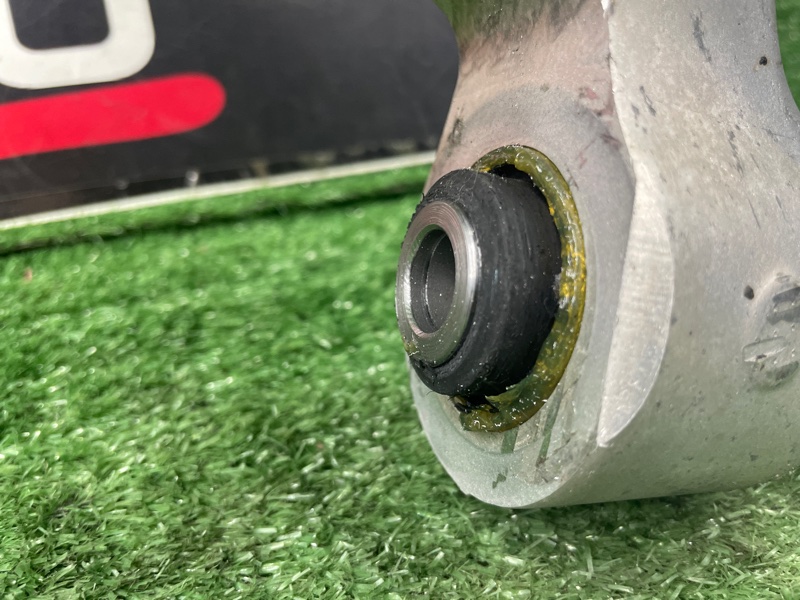 Рычаг передний левый M37