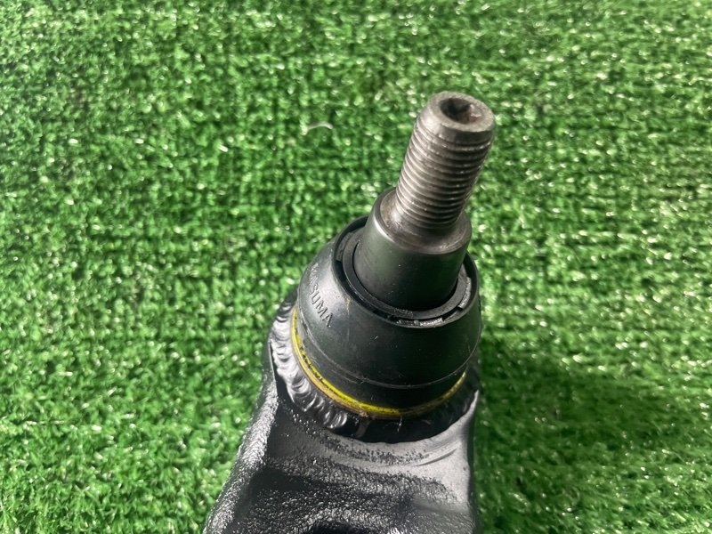 Рычаг передний правый Q7