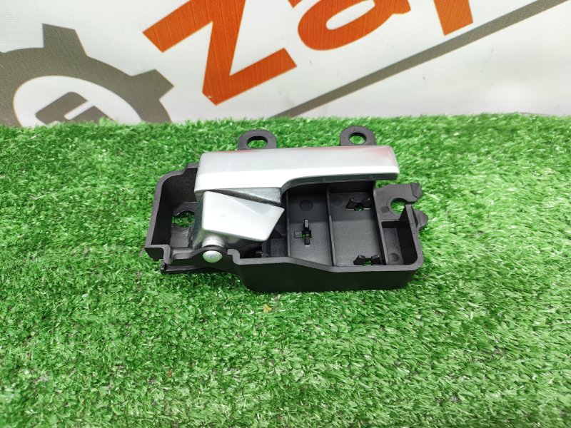 Ручка двери внутренняя передняя правая Ford Focus 2010 Хэтчбек SHDA 1470115 контрактная