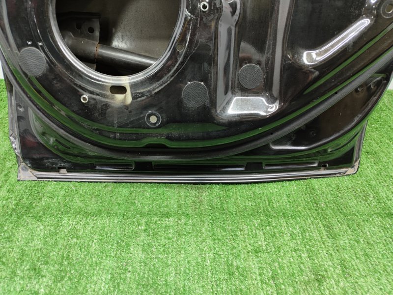 Дверь боковая задняя правая Juke 2014 Хэтчбек HRA2DDT