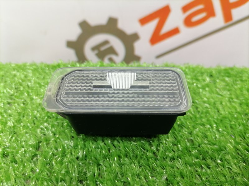 Подсветка номера Ford Focus 2010 Хэтчбек SHDA 5105886 контрактная