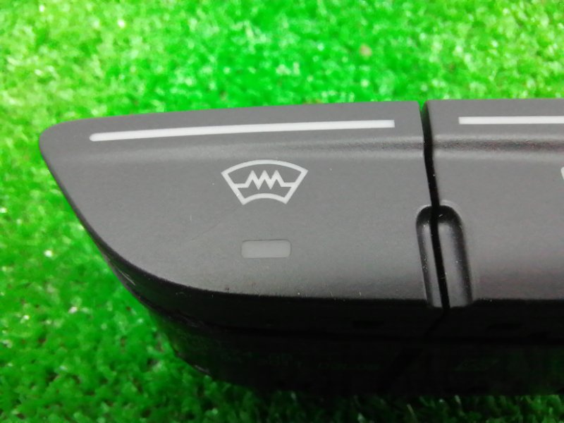 Блок обогрева стекол Focus 2011 CB8 PNDA