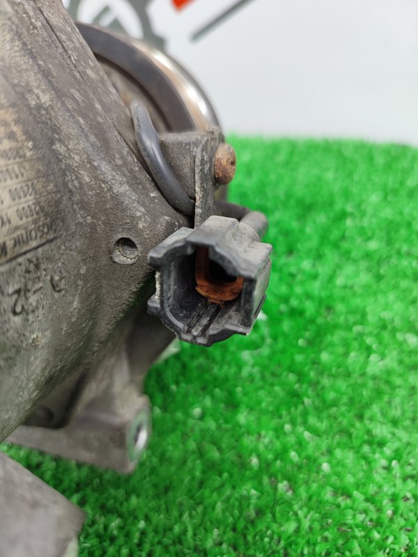 Компрессор кондиционера Juke 2011 F15 HR16DE