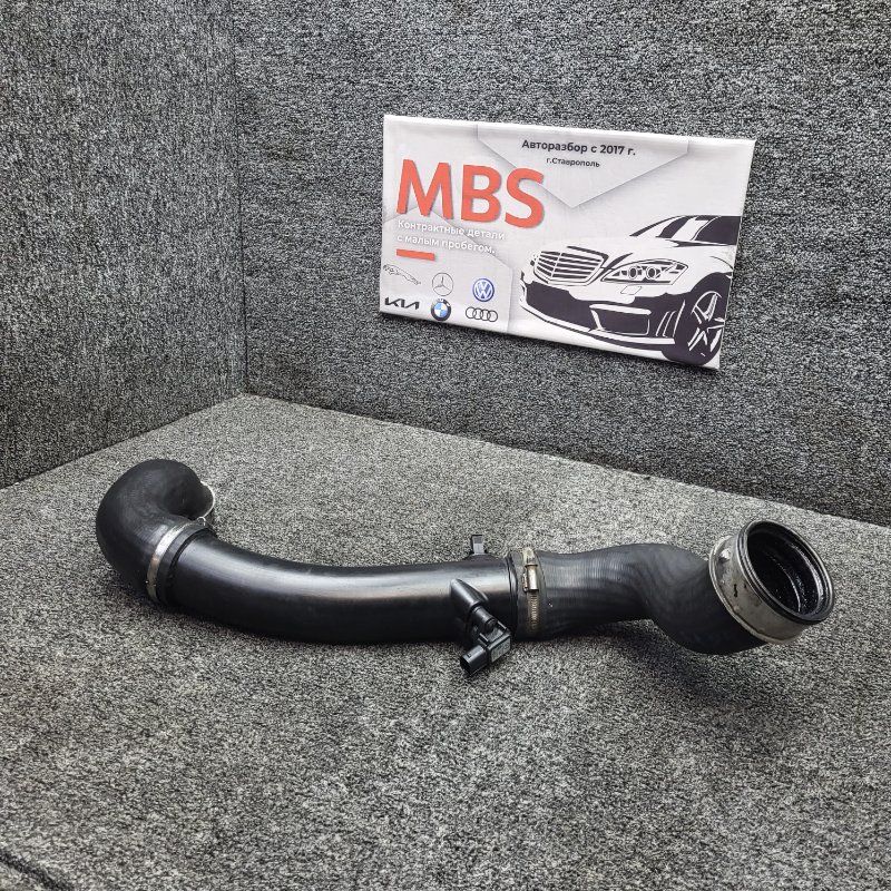 Патрубок интеркулера mercedes E w210 om611.961 Патрубок интеркулера mercedes E w210 om611.961