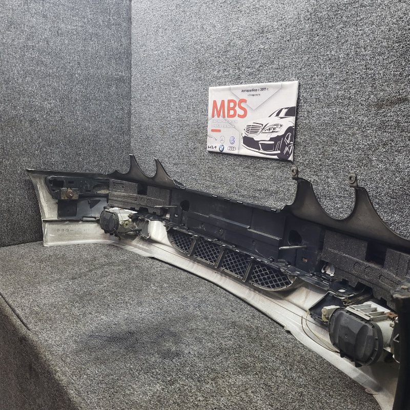 Бампер передний E 2001 w210 om611.961 Бампер передний E 2001 w210 om611.961