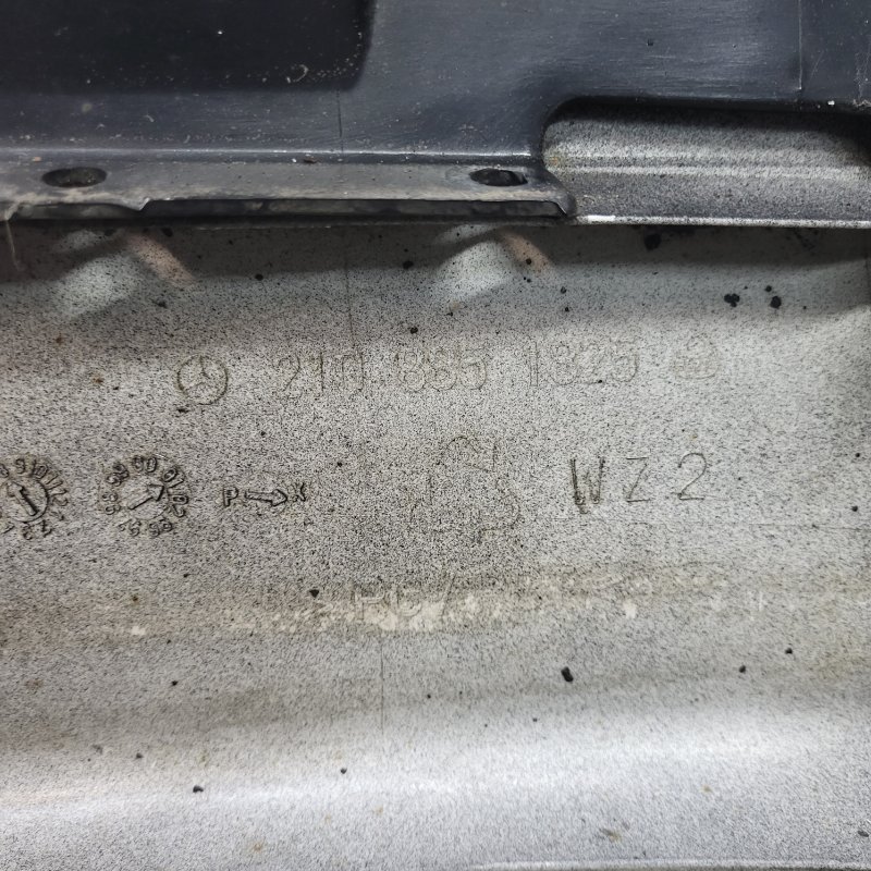 Бампер передний E 2001 w210 om611.961 Бампер передний E 2001 w210 om611.961