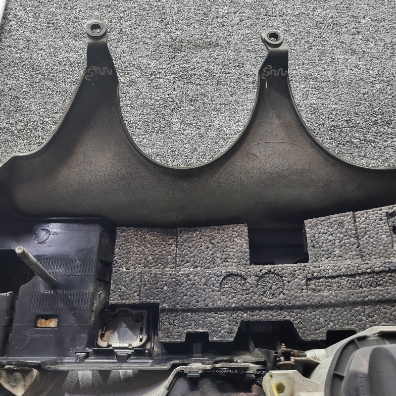 Бампер передний E 2001 w210 om611.961 Бампер передний E 2001 w210 om611.961