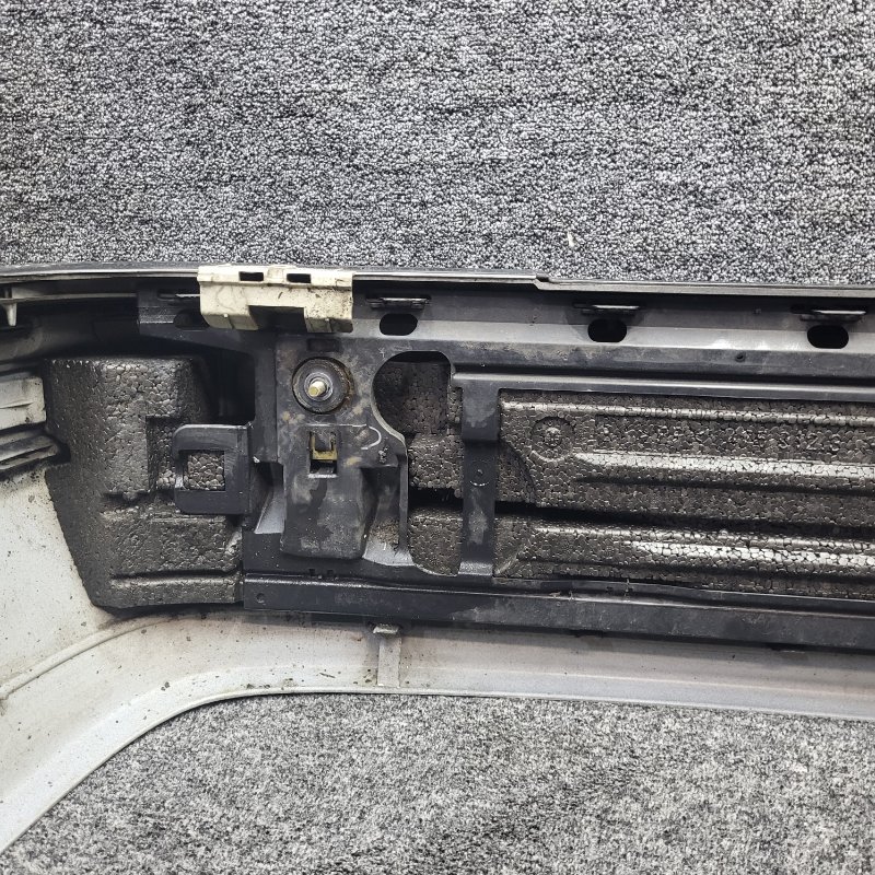 Бампер задний E 2001 w210 om611.961