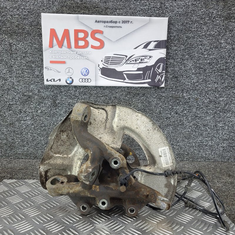 Кулак цапфа передний правый mercedes cls 2016 218 om651.924 Б/У