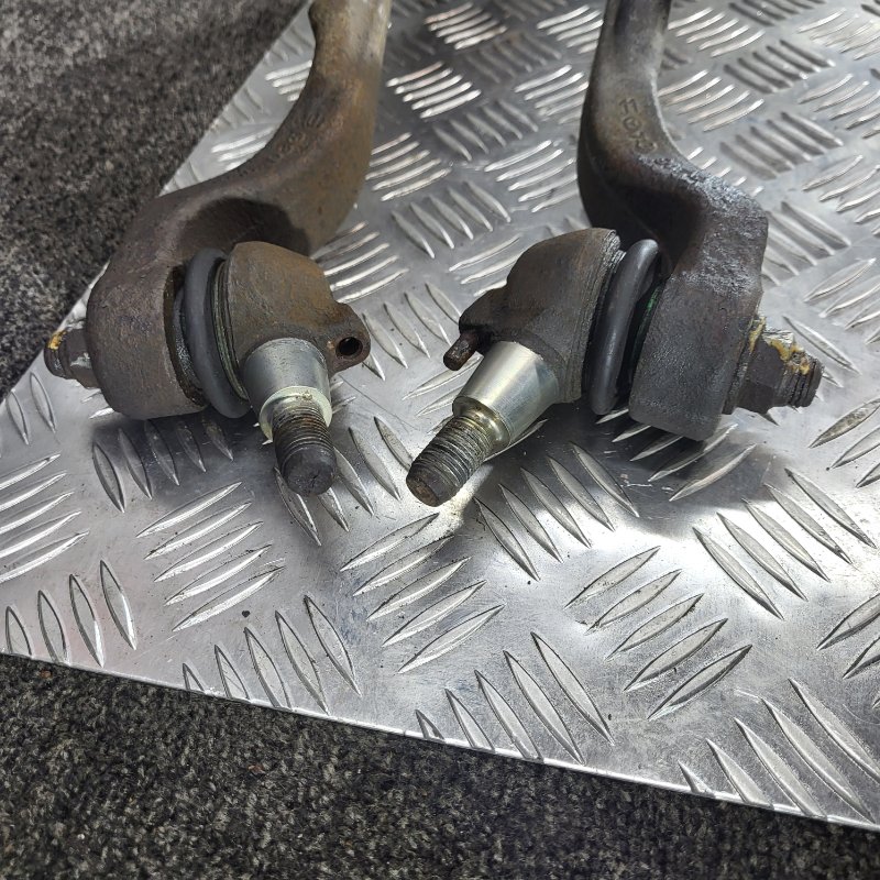 Нижний рычаг передний cls 2016 218 om651.924