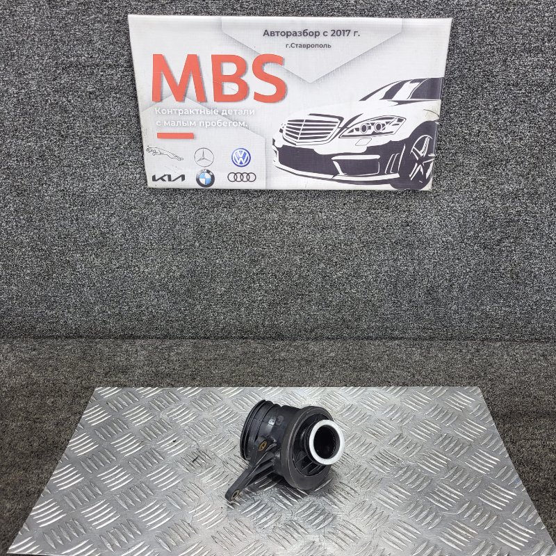 Патрубок турбины mercedes C 2004 w203 om646.962 A6110981807 Б/У