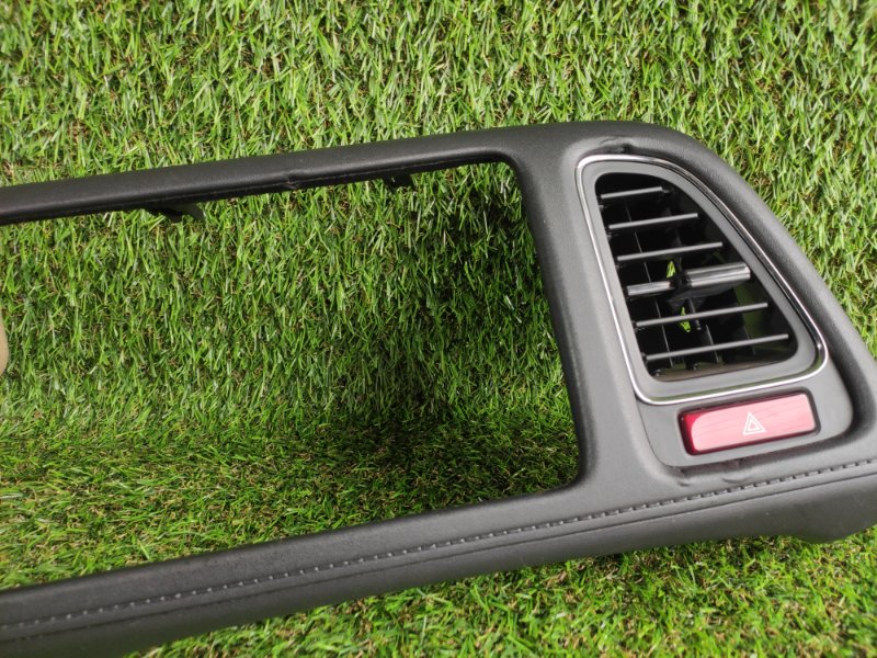 Консоль магнитофона VEZEL 2015 RU4 LEB