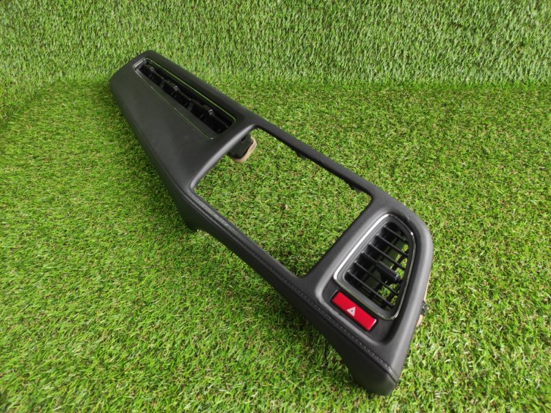 Консоль магнитофона VEZEL 2015 RU4 LEB