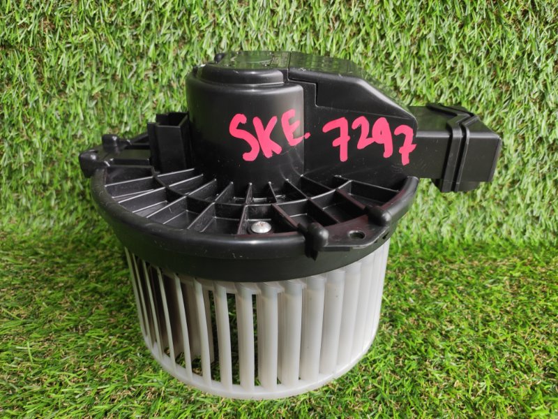 Мотор печки FORESTER 2018 SKE FB20W Мотор печки FORESTER 2018 SKE FB20W