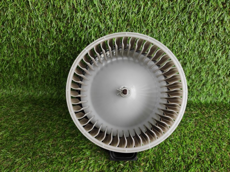 Мотор печки FORESTER 2018 SKE FB20W Мотор печки FORESTER 2018 SKE FB20W