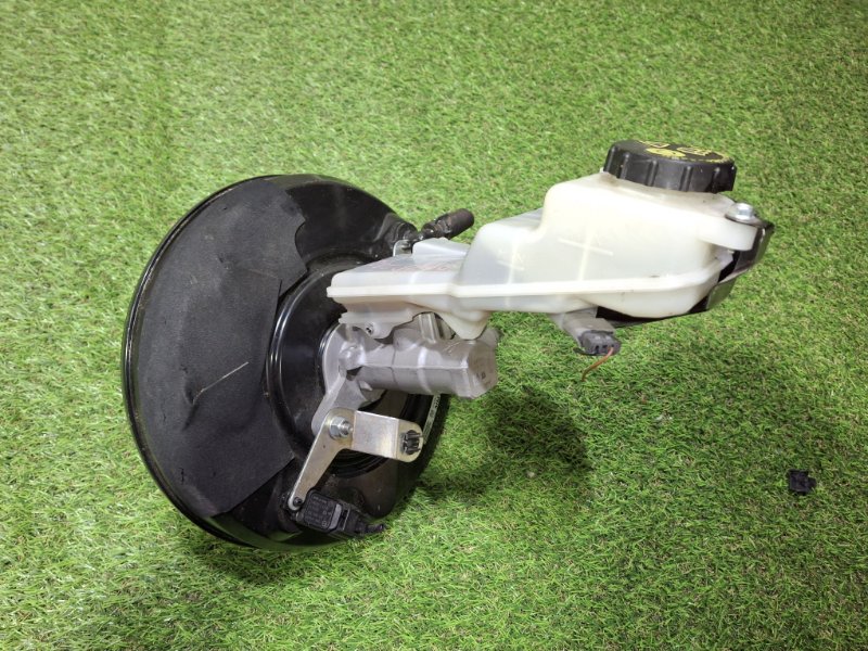 Главный тормозной цилиндр MAZDA CX-30 2021 DM8P S8-DPTS D41S43800 контрактная