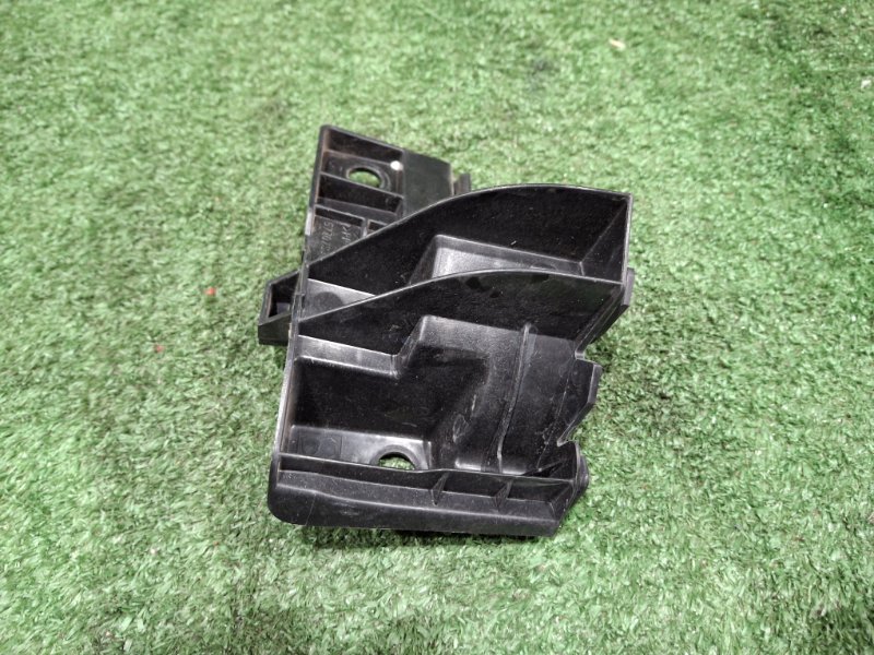 Крепление бампера заднее правое FORESTER 2018 SK9 FB25C