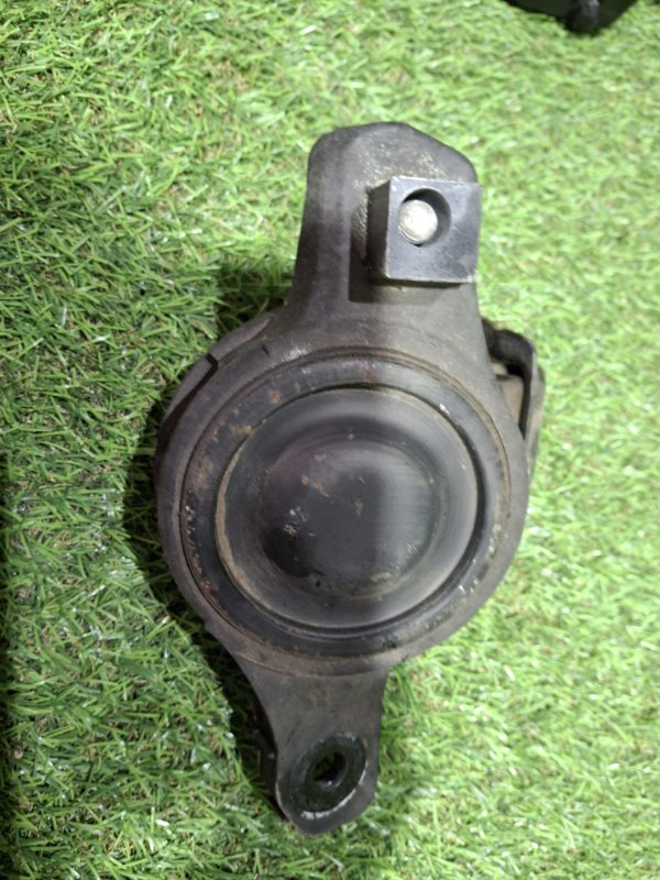 Подушка двигателя левая Subaru FORESTER SKE FB20W Подушка двигателя левая Subaru FORESTER SKE FB20W