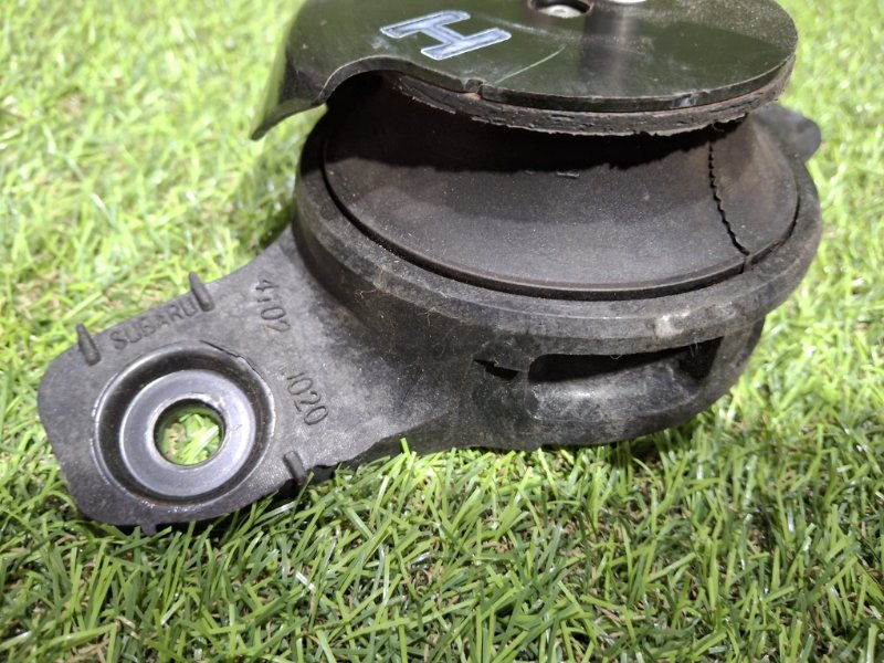 Подушка двигателя левая FORESTER 2018 SKE FB20W Подушка двигателя левая FORESTER 2018 SKE FB20W